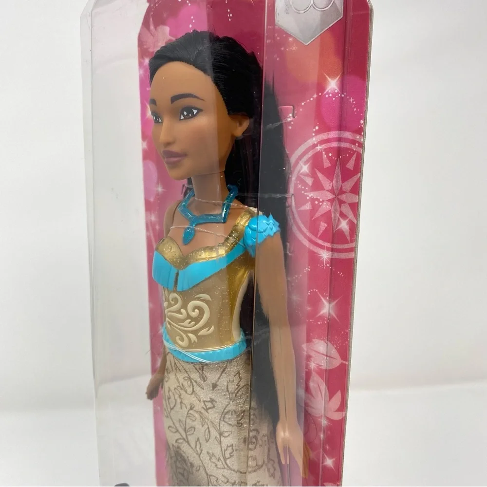 Disney Princess Dolls for 2023 Pochantas Posable‎ Fashion Doll with Accessories
